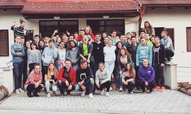 Prva škola