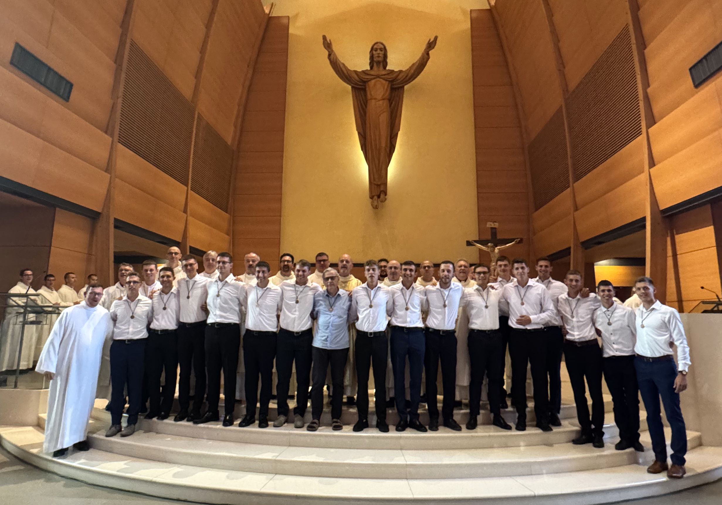 Read more about the article Prvi redovnički zavjeti sedmorice mladih salezijanaca